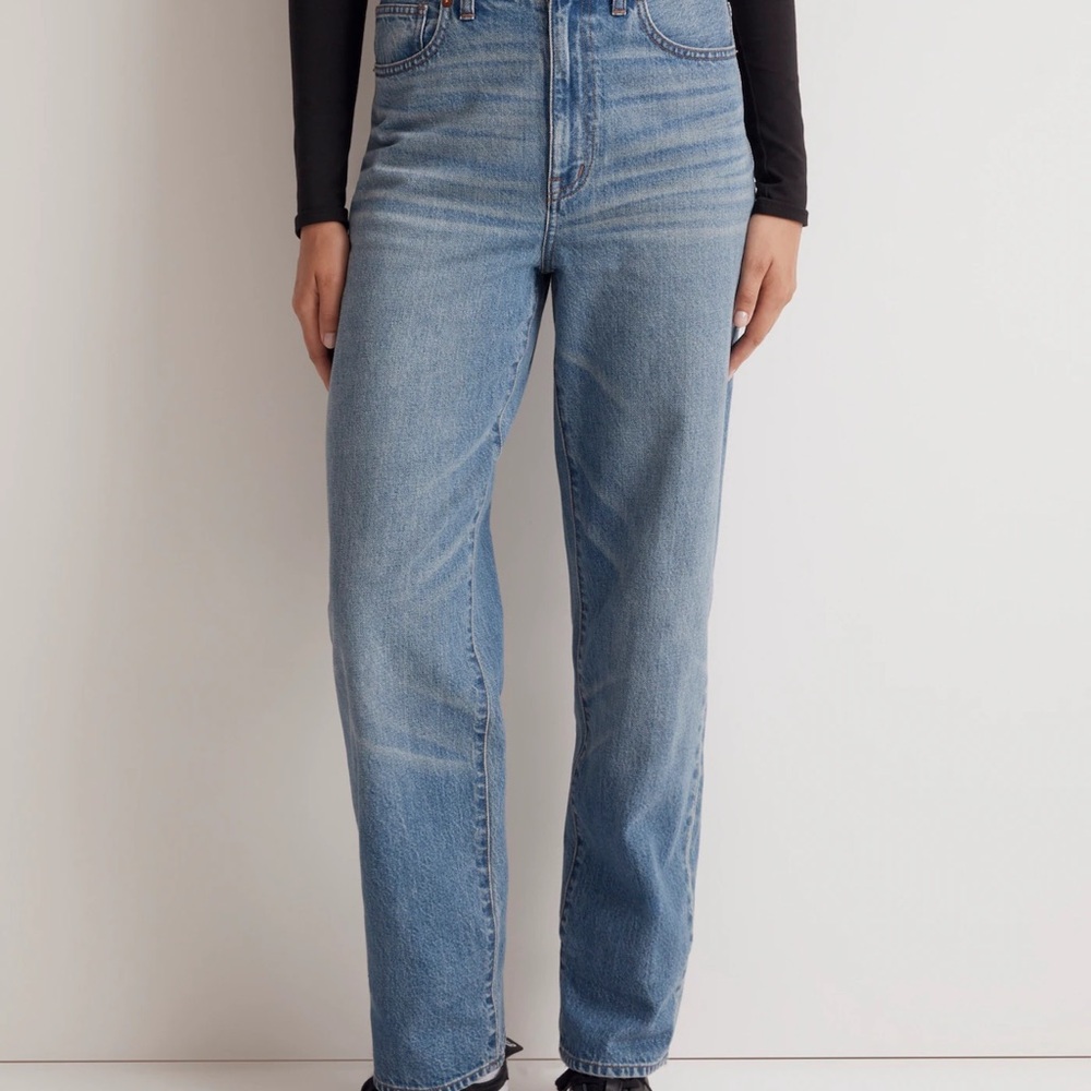 Madewell Baggy Straight Jeans in Leticia Wash